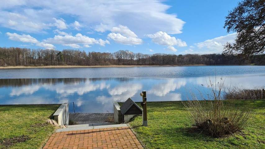 Ferienwohnung für 2 Personen, mit Garten und Seeblick sowie Ausblick in Neustrelitz - 3