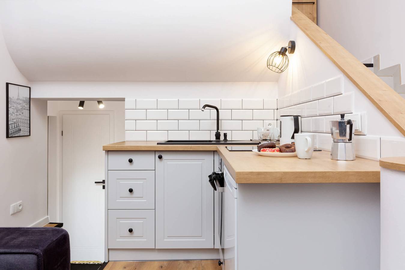 Ganze Ferienwohnung, Quiet Studio in the Center | Close to the Station | Mezzanine floor in Warschau, Masowien