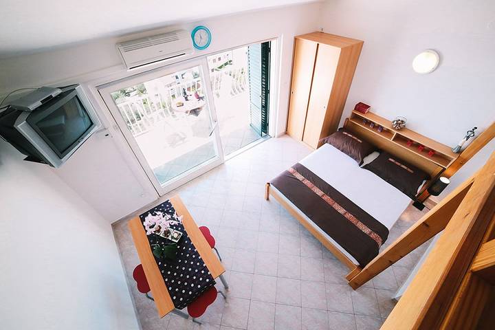 Studio für 4 Personen, mit Terrasse in Split-Dalmatien - 2