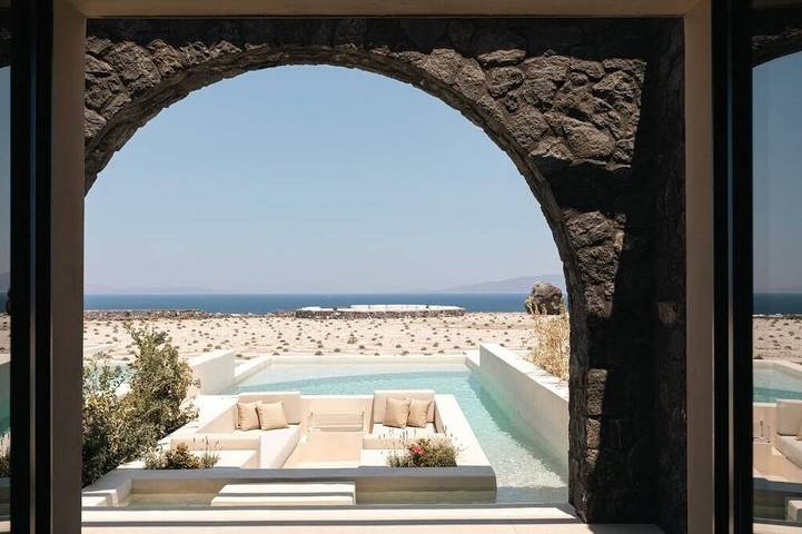 Villa für 2 Personen, mit Pool und Garten in Oia
