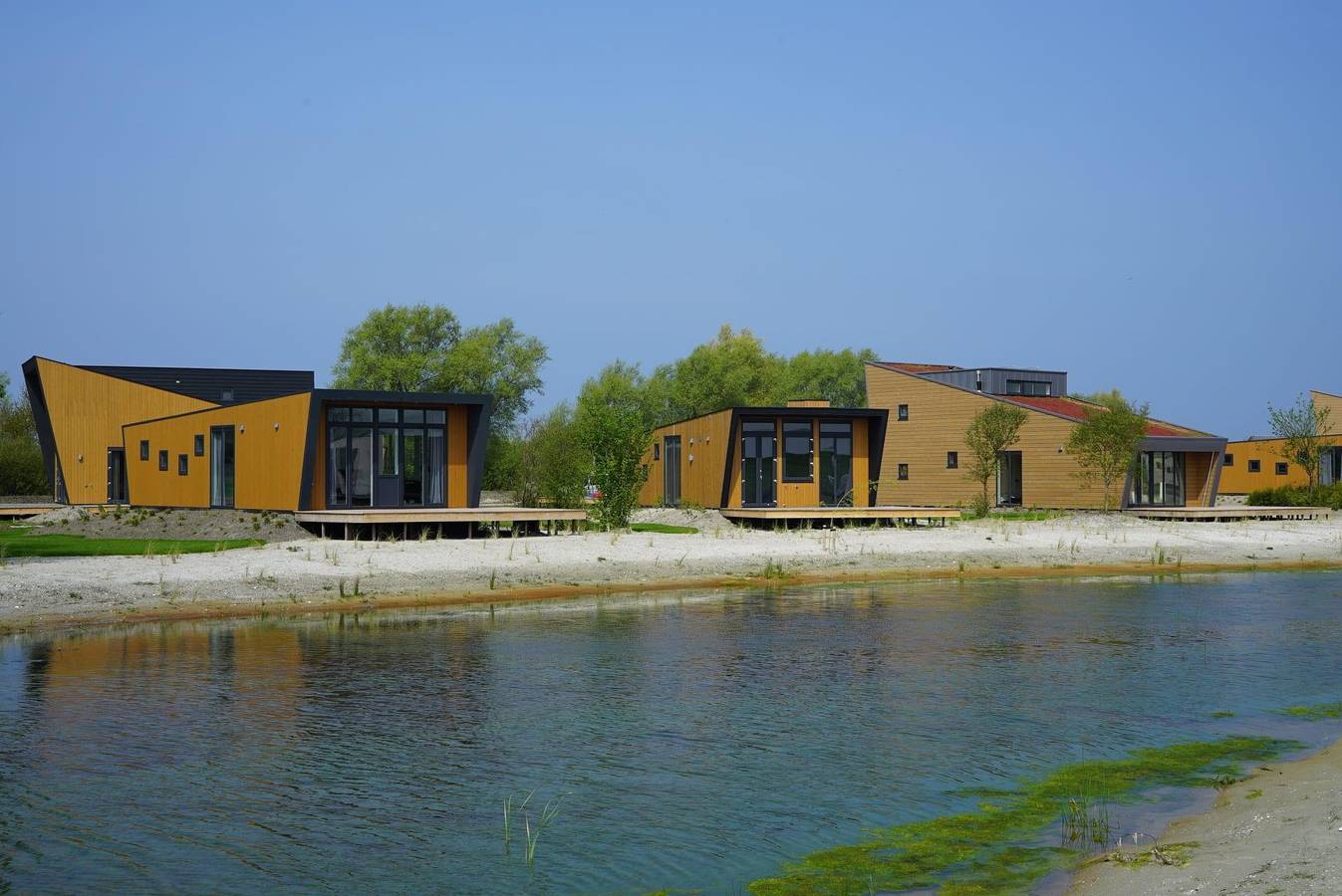 Europarcs Hindeloopen — Just Nature Miva 6 in Hindeloopen, IJsselmeer