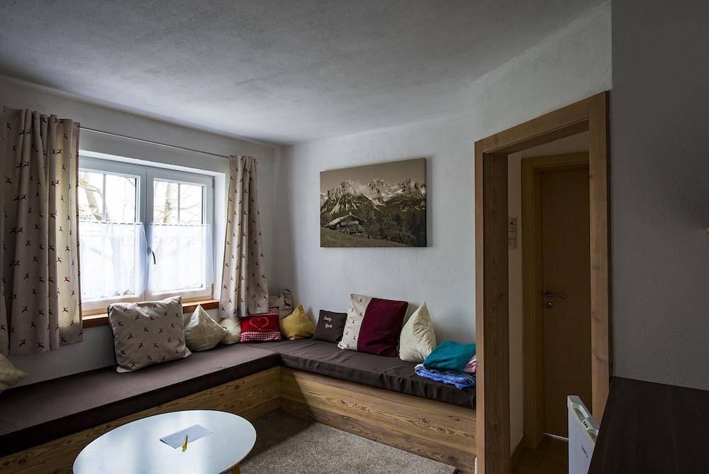 Ganze Ferienwohnung, Hostel Zimmer mit 4 Betten in Haiming, Bezirk Imst