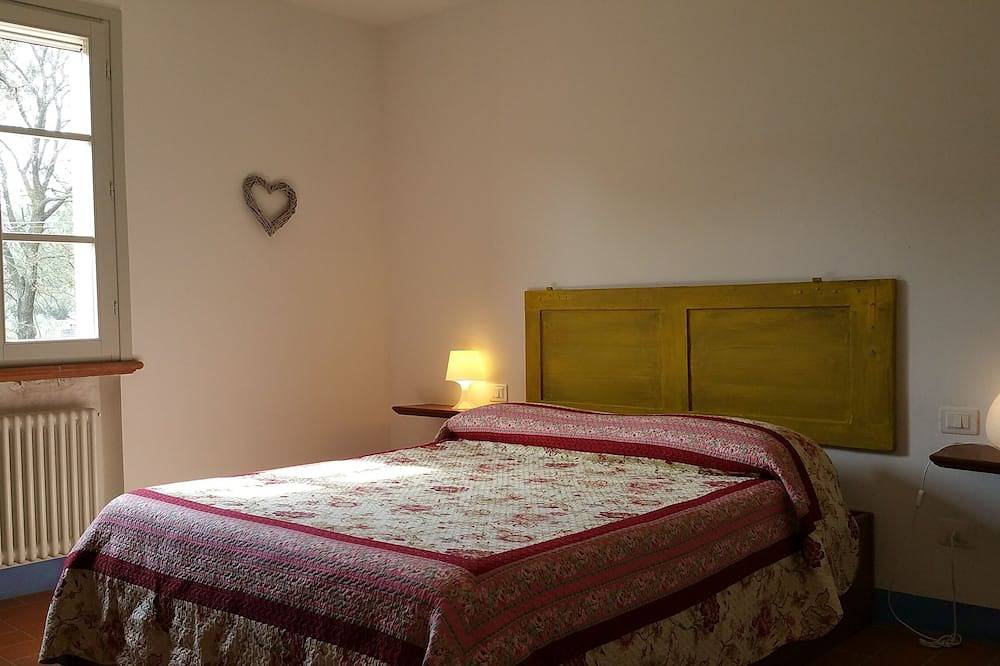 Ganze Wohnung, Girasole - Gemütliche, helle Ferienwohnung mit Pool, großem Garten in Meernähe in Castiglione della Pescaia, Grosseto Provinz