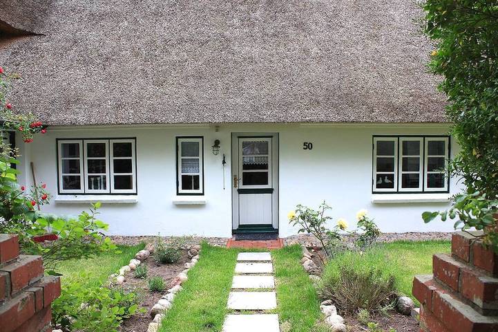 Ferienhaus für 5 Personen, mit Terrasse und Garten in Süddorf