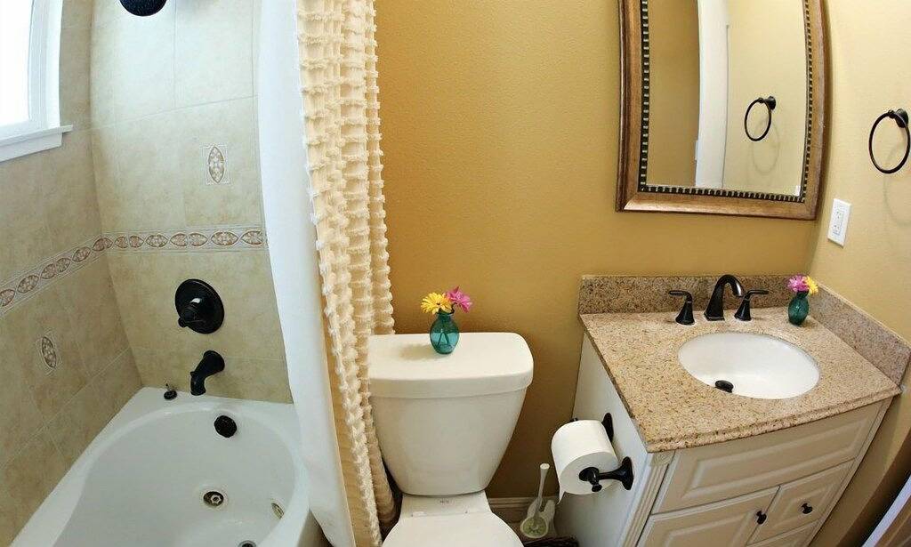 Sweet 4 Schlafzimmer, 3 Bäder plus Loft Schlafzimmer, Pool Home in Anaheim, Orange County