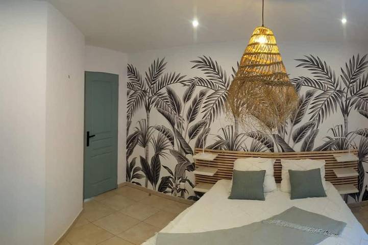Location de vacances pour 6 personnes, avec terrasse et jardin à Bauduen - 2