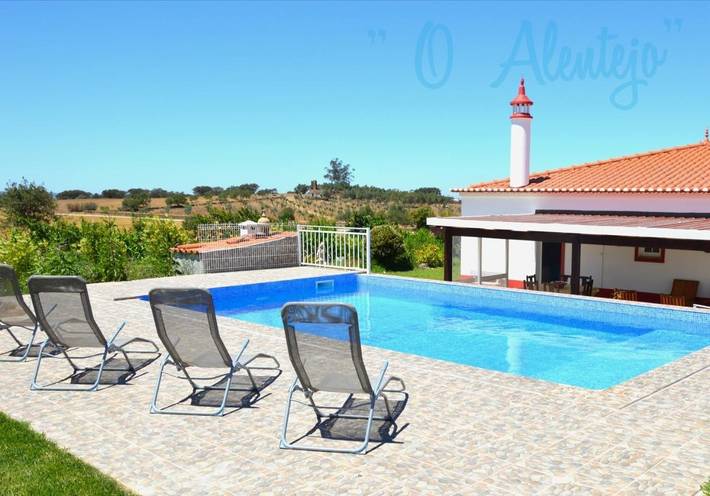Location de vacances pour 6 personnes, avec jardin ainsi que piscine et vue dans Ourique