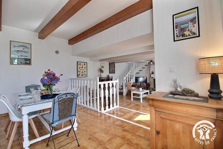 Gîte pour 5 personnes, avec terrasse et jardin, animaux acceptés à Ploubazlanec - 4