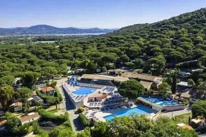 Camping pour 6 personnes à Gassin - 3