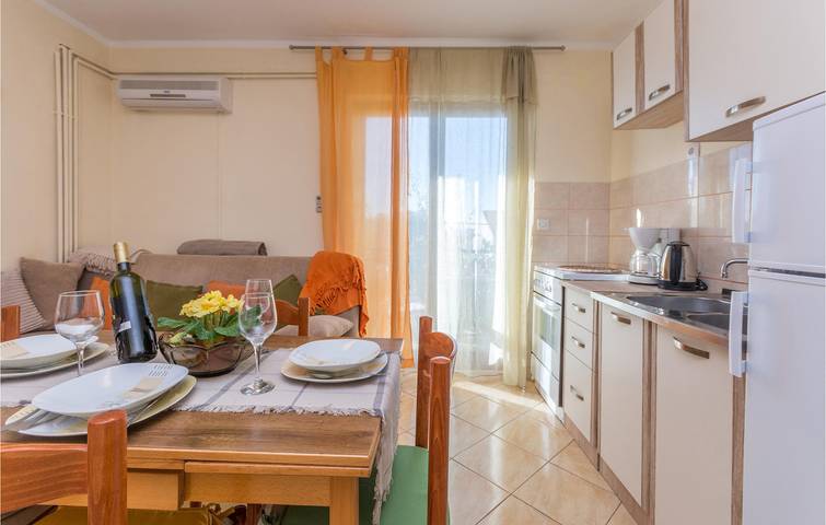 Ferienwohnung für 4 Personen, mit Terrasse in Biograd na Moru - 4