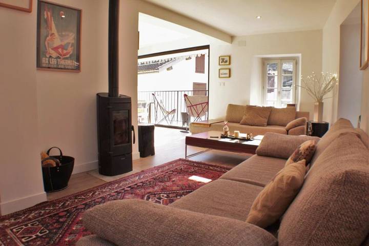 Gîte pour 6 personnes, avec Sauna et Vue dans Office De Tourisme De Pays Des Vallees D Ax