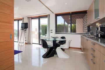Holiday Rental for 6 People in Vale do Lobo, Almancil, Photo 3
