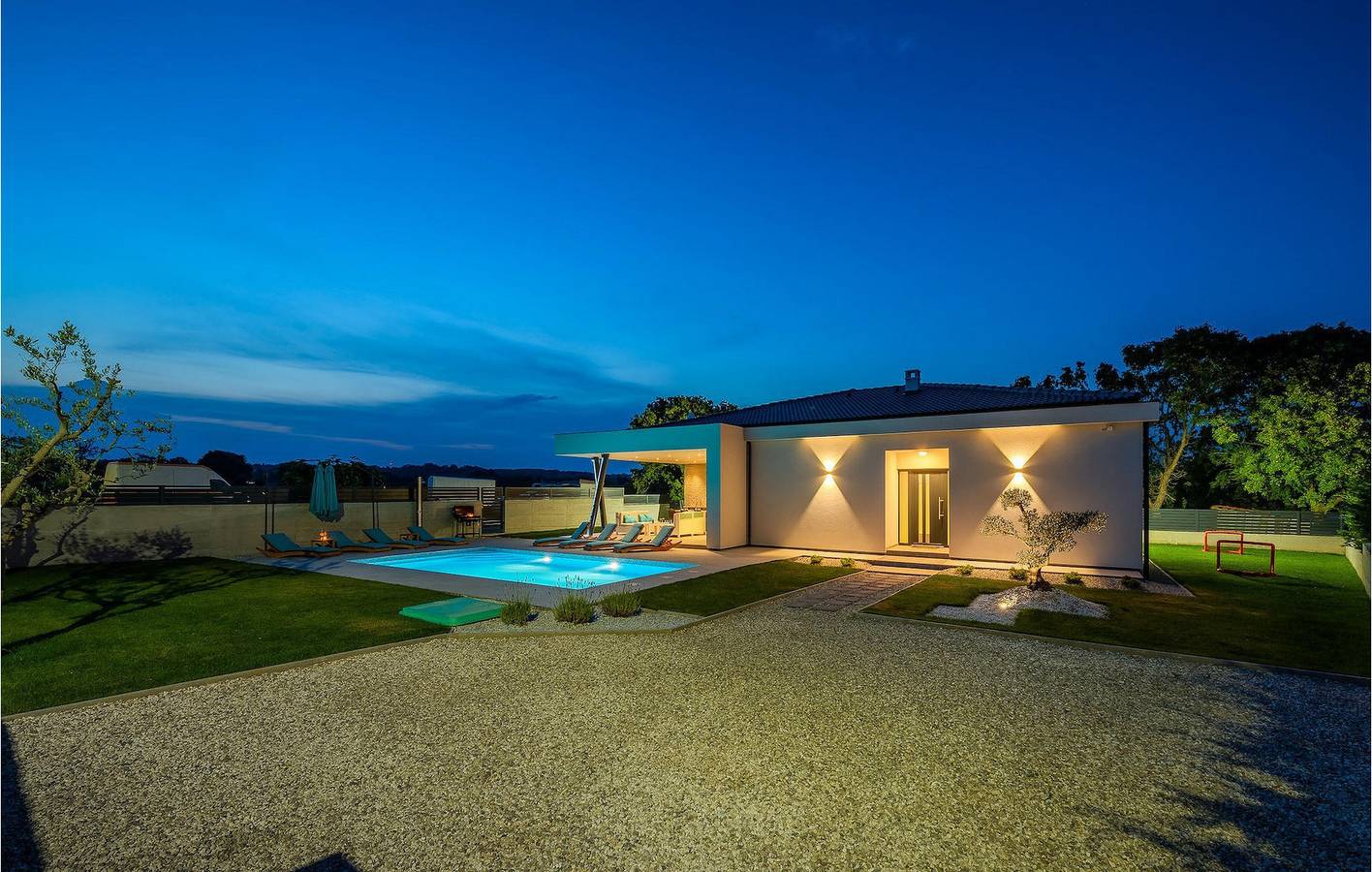 Geräumige 150 m² große Wohnung mit Pool, WLAN und Parkplatz – 1,5 km vom Zentrum von Peruski entfernt in Marčana, Südküste Istrien