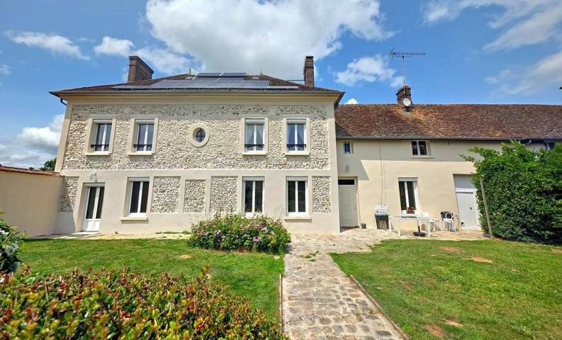 Location de vacances pour 10 personnes, avec Terrasse et Jardin dans Broué