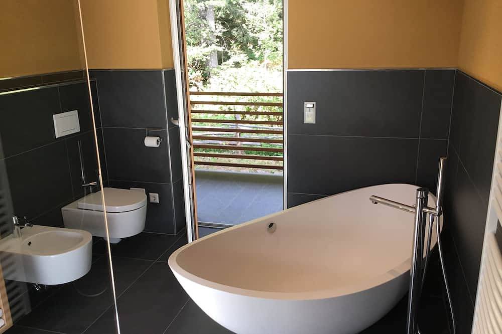 Ganze Wohnung, Apartment Franzn- Sonnige Alleinlage in den Dolomiten in Deutschnofen, Eggental