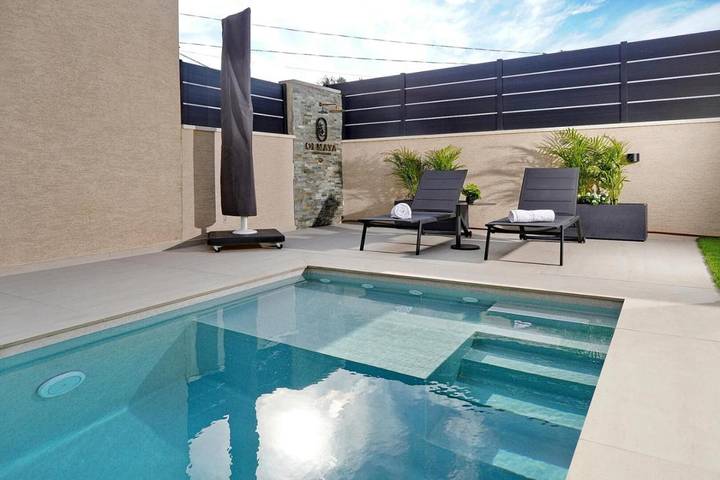 Chambre d’hôte pour 4 personnes, avec jardin ainsi que piscine et vue - 1