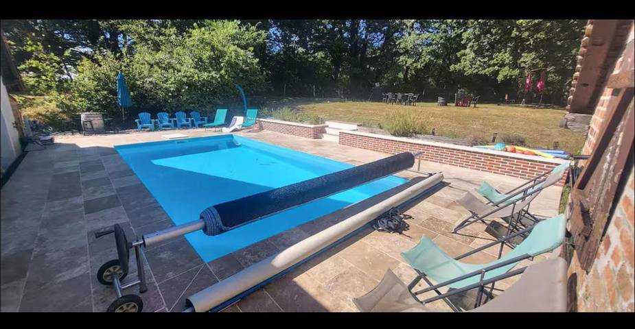 Maison de vacances pour 8 personnes, avec piscine ainsi que jardin et vue, animaux acceptés