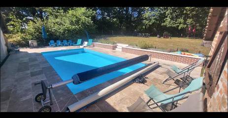Gîte pour 8 personnes, avec vue ainsi que jardin et piscine, animaux acceptés à Nouan-le-Fuzelier