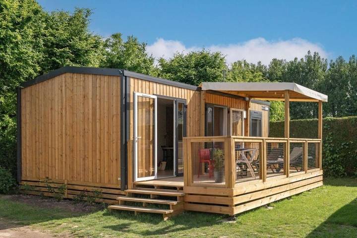 Location de vacances pour 6 personnes, avec jardin et bassin pour enfant ainsi que piscine et vue à Leyme - 3