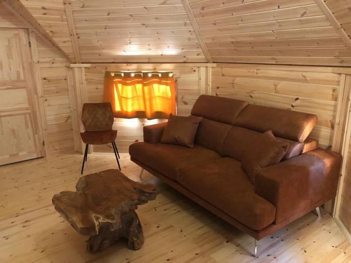 Gîte pour 2 personnes, avec terrasse et jacuzzi ainsi que sauna et jardin à Lanvallay - 3