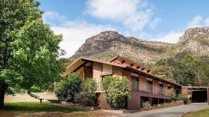 Holiday Home for 8 People in Halls Gap, Shire of Northern Grampians, Photo 1