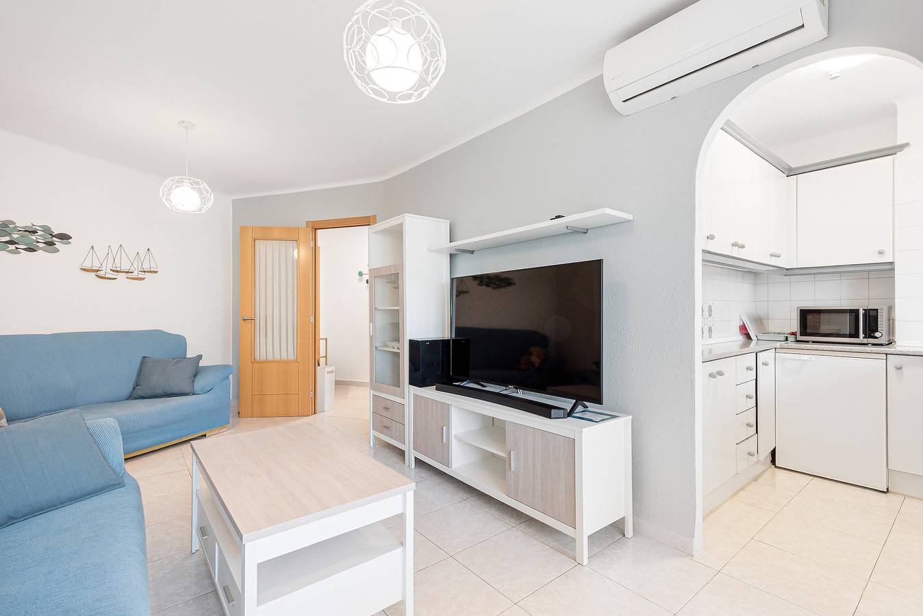 Apartamento entero, Apartamento "Sol Playa Torrox A55" con vistas al mar, piscina compartida y Wi-Fi in Torrox Costa, Torrox