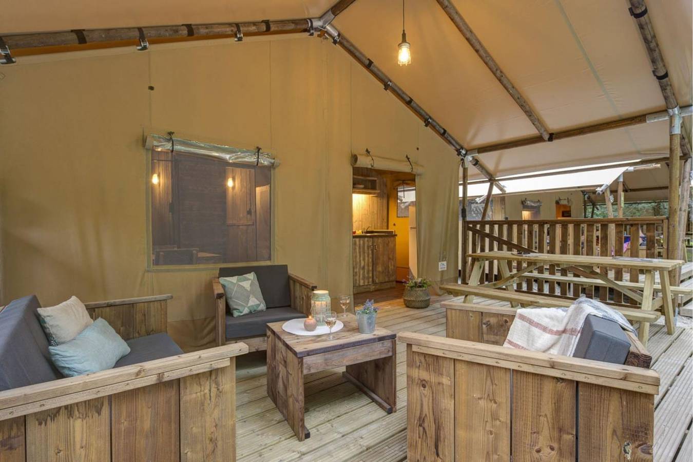 Lodge Safari 4p 2Bdrms **** in Castellane, Parc naturel régional du Verdon