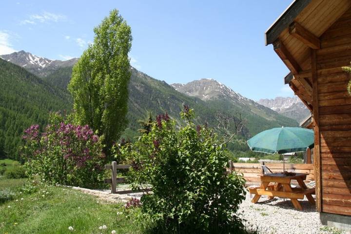 Chalet L'Elva: Hameau des Chazals Nevache Hautes Alpes in Névache, Région de Briançon