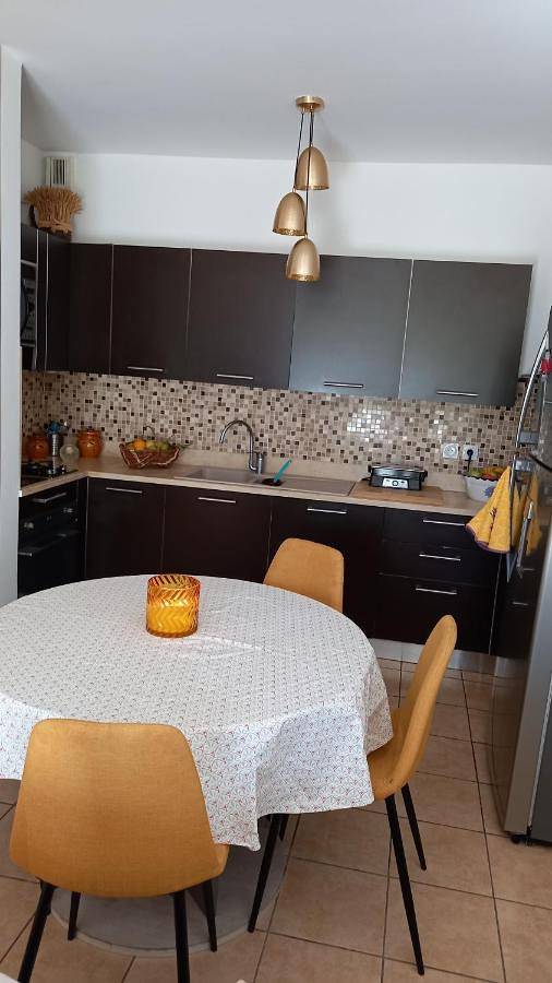 Appartement entier, Bel appartement 2 chambres in Puget-sur-Argens, Côte méditerranéenne (France)