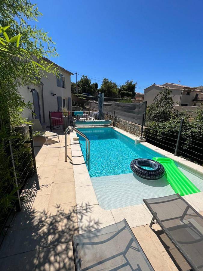 Location de vacances pour 5 personnes, avec jardin ainsi que piscine et vue à Saint-Laurent-de-Carnols - 3