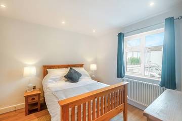 Cottage for 10 People in Teignmouth, Devon, Photo 3
