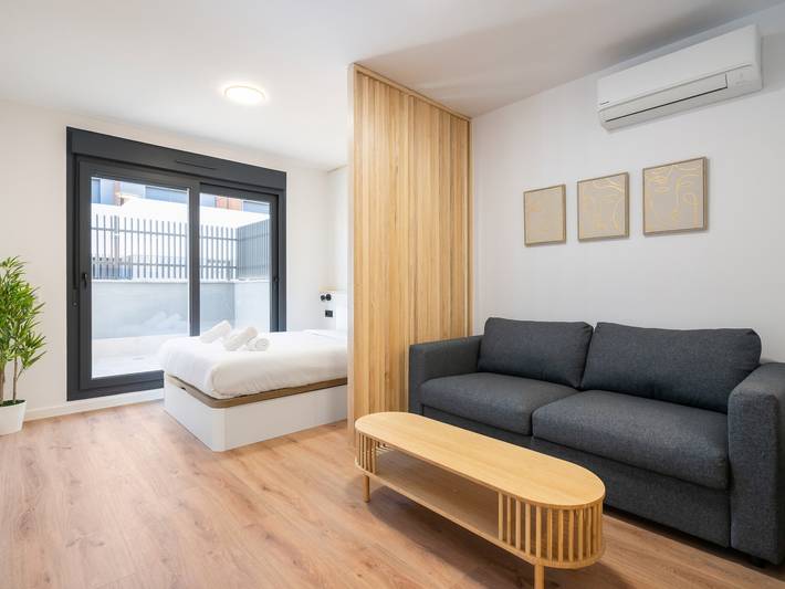Ferienwohnung für 4 Personen, mit Pool und Balkon sowie Garten - 1