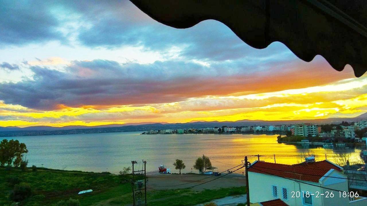 Ganze Wohnung, Apartment with Sea View in Λευκαντί, Chalkida