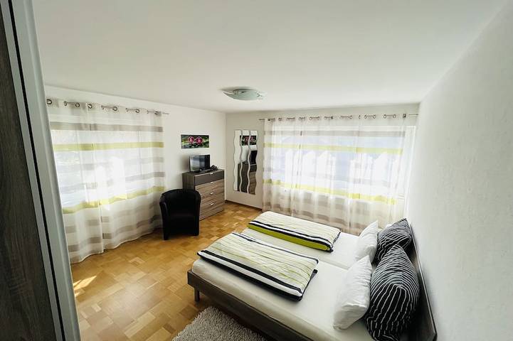 Ganze Wohnung, Moderne u. allergikerfreundl.Ferienwohnung im Herzen des Wieslauftales. 4****Dtv in Rudersberg, Rems-Murr-Kreis