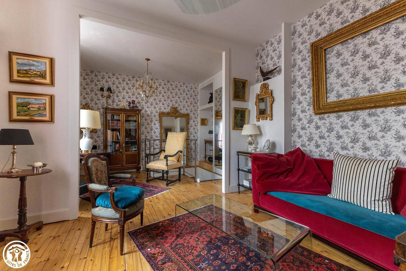 Gîte confortable avec terrasse et connexion Internet, à 2 km du centre-ville de Royat in Clermont-Ferrand, Parc naturel régional des Volcans d'Auvergne