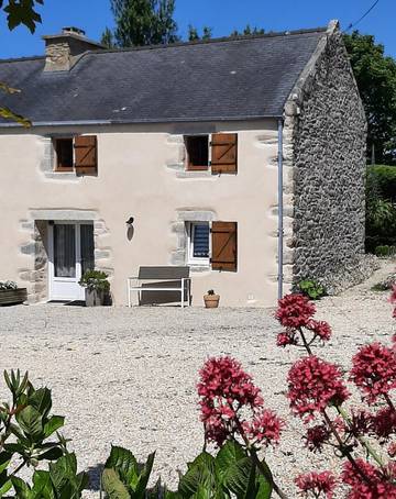 Gîte pour 3 personnes, avec jardin et terrasse à Plouguerneau