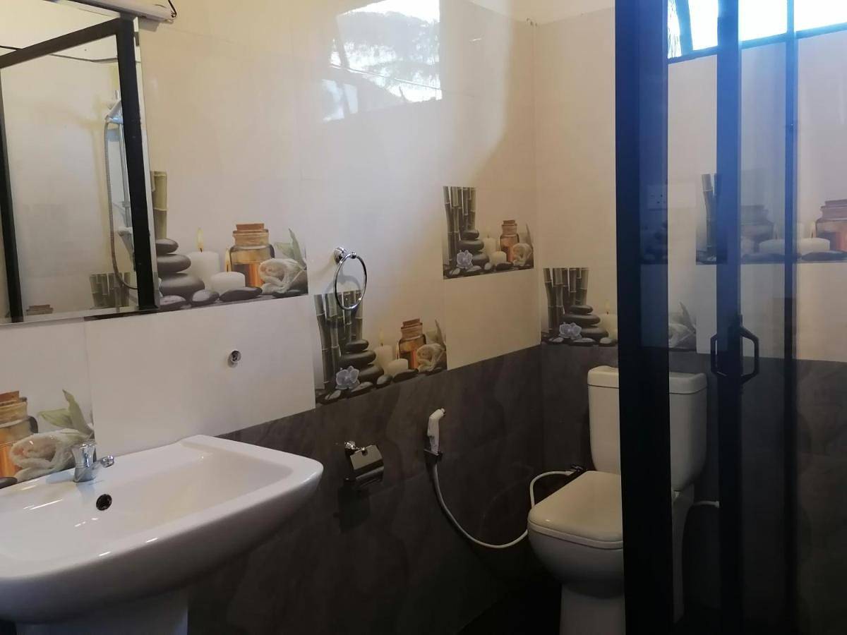 Entire holiday apartment, Hanthana view in Central Province