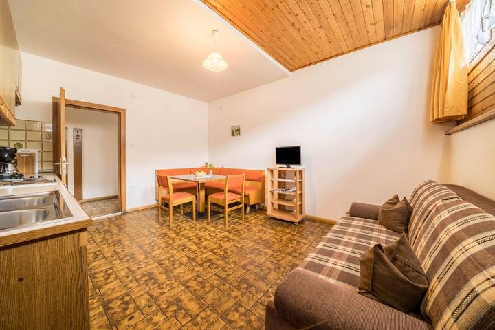 Ferienwohnung für 3 Personen, mit Balkon und Garten in Burggrafenamt - 2