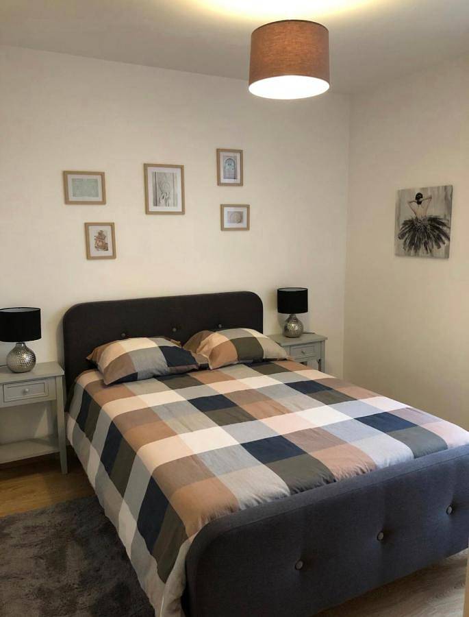 Appartement entier, Two-Bedroom Apartment in Mantes-la-Jolie, Yvelines