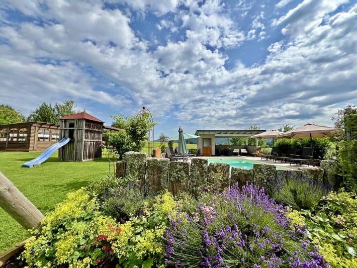 Ferienwohnung für 4 Personen, mit Garten und Pool sowie Sauna, mit Haustier in Baden-Württemberg