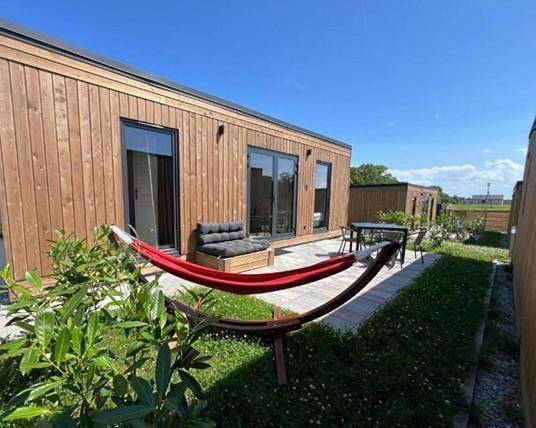 Kemping dla 4 osób, z Taras i Jacuzzi oraz Ogród i Sauna w Niechorze