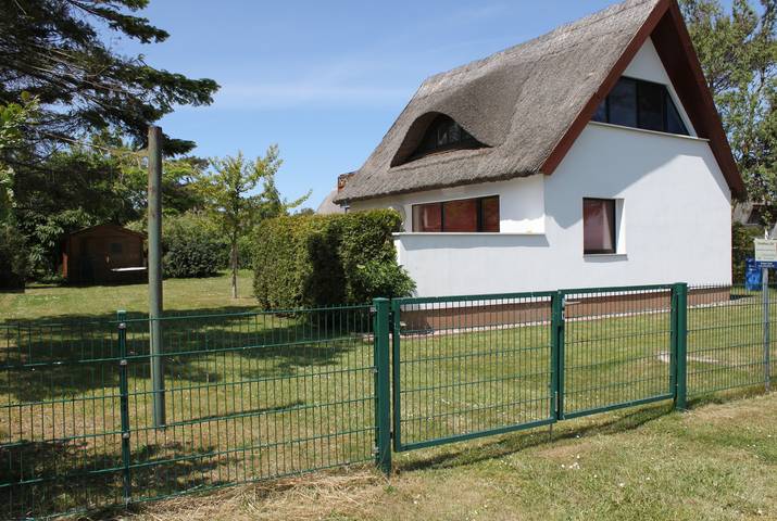 Ferienwohnung für 2 Personen, mit Balkon und Terrasse im Dierhagen Ost