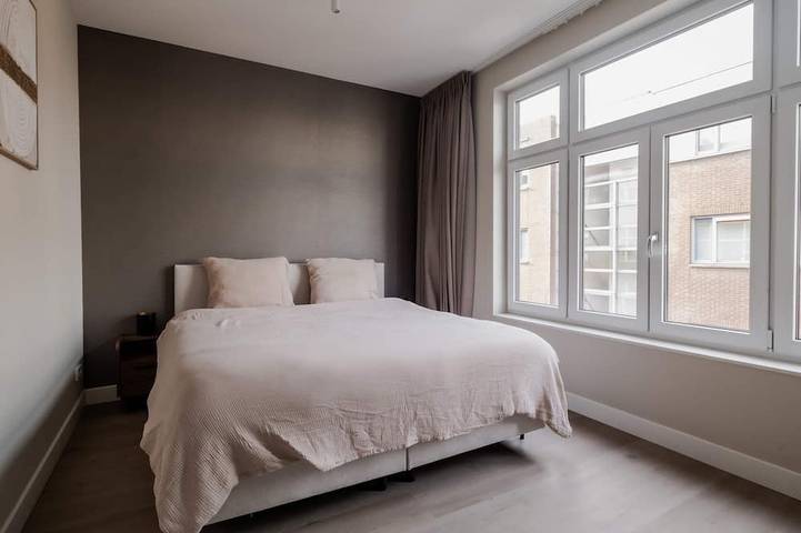 Spacious family home in Schiedam, Südholland