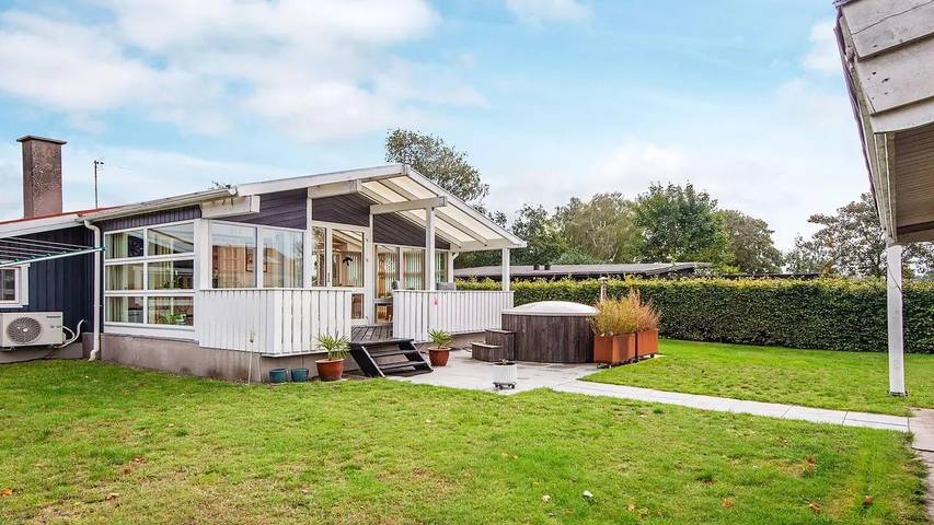 Ferienhaus für 8 Personen, mit Terrasse und Garten in Juelsminde