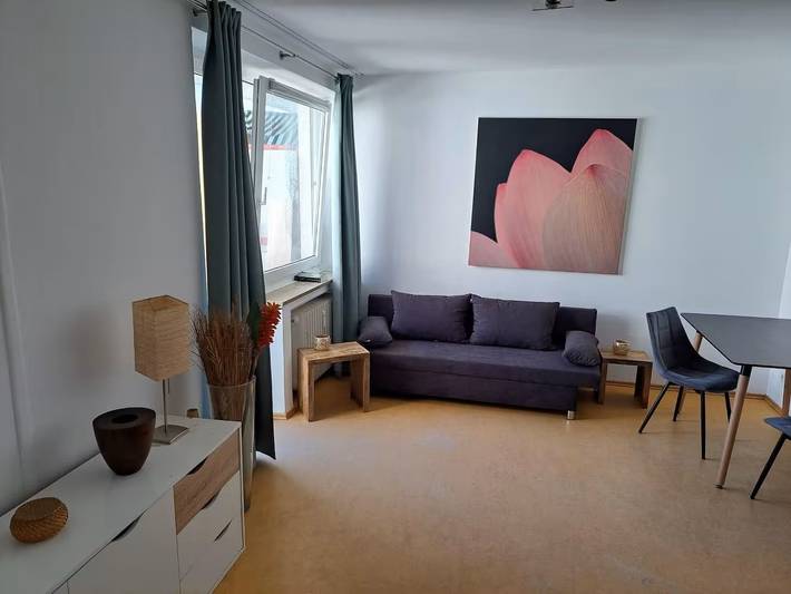 Holiday apartment for 2 people, with balcony in Munich