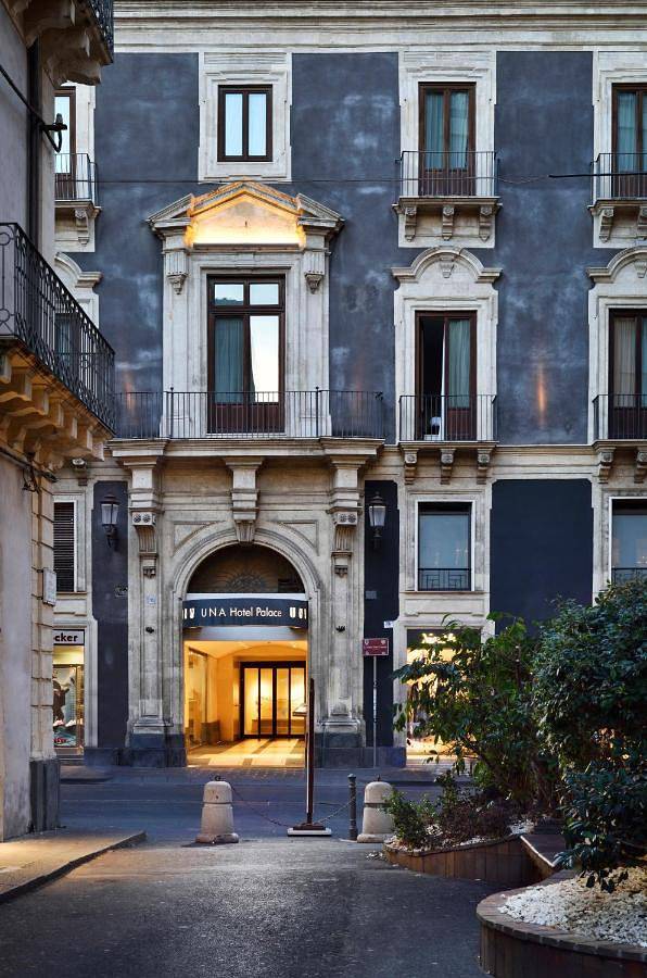 Superior Double Single Use in Catania, Catania e dintorni
