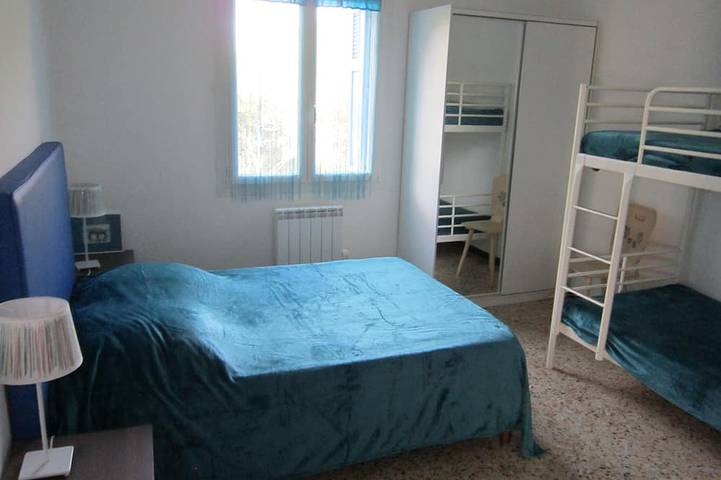 Location de vacances pour 6 personnes, avec piscine et jardin à Manso (homonymie) - 4