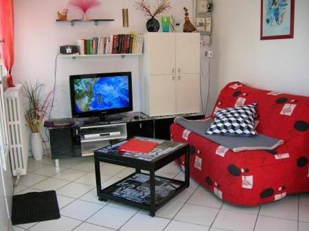 Location de vacances pour 3 personnes, avec terrasse et jardin à Sotteville-lès-Rouen - 4