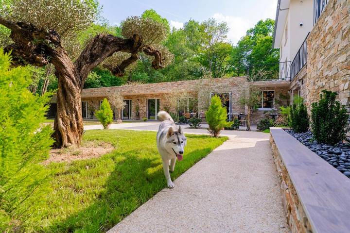 Cottage pour 3 personnes, avec vue et jardin à Saint-Prix (Val-d'Oise)