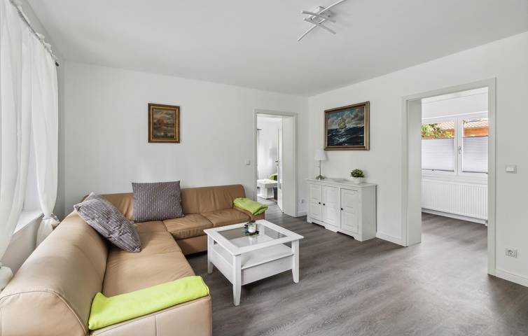 Gemütliche Wohnung mit Terrasse und Parkplatz - 2km nach Wandlitz in Wandlitz, Naturpark Barnim